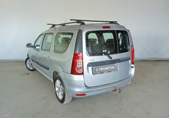 Подержанный автомобиль LADA (ВАЗ) Largus Wagon 2012 года (6 фото)