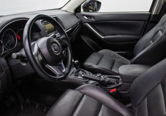 Подержанный автомобиль Mazda CX-5 2013 года (10 фото)