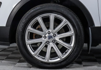 Подержанный автомобиль Ford Explorer 2017 года (6 фото)