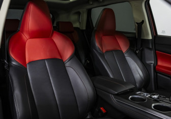 Подержанный автомобиль Changan UNI-S 2024 года (10 фото)