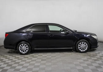 Подержанный автомобиль Toyota Camry Sedan 2014 года (4 фото)