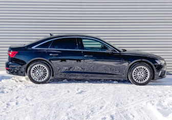 Подержанный автомобиль Audi A6 Sedan 2020 года (4 фото)