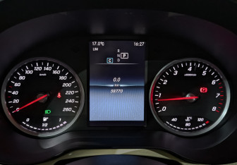 Подержанный автомобиль Mercedes-Benz GLC Coupe 2021 года (16 фото)