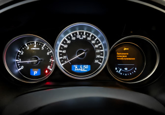 Подержанный автомобиль Mazda CX-5 2016 года (13 фото)