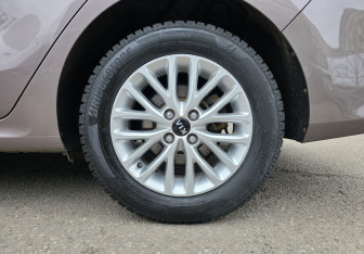 Подержанный автомобиль Kia Rio Sedan 2021 года (21 фото)