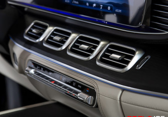 Подержанный автомобиль Mercedes-Benz GLE 2025 года (16 фото)