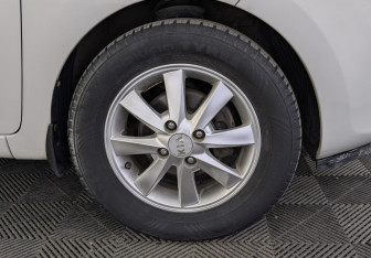 Подержанный автомобиль Kia Picanto 2013 года (18 фото)
