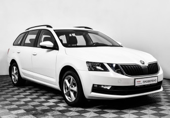 Подержанный автомобиль Skoda Octavia Wagon 2018 года (3 фото)