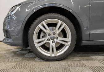 Подержанный автомобиль Audi A3 Sedan 2020 года (17 фото)