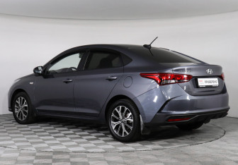 Подержанный автомобиль Hyundai Solaris Sedan 2022 года (7 фото)