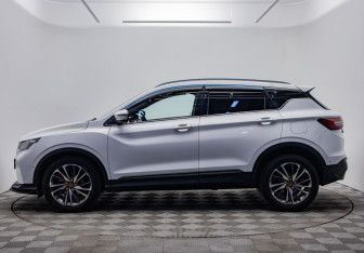 Подержанный автомобиль Geely Coolray 2020 года (3 фото)