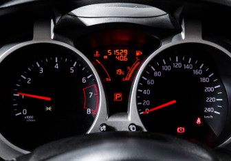 Подержанный автомобиль Nissan Juke 2013 года (11 фото)
