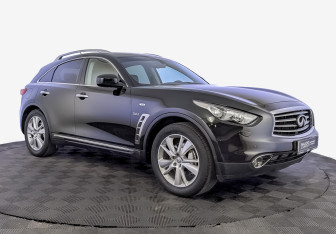 Подержанный автомобиль Infiniti QX70 2016 года (3 фото)
