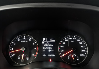 Подержанный автомобиль Kia Rio Hatchback 2021 года (15 фото)