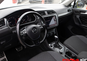 Подержанный автомобиль Volkswagen Tiguan 2018 года (11 фото)