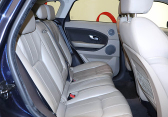 Подержанный автомобиль Land Rover Range Rover Evoque 2015 года (15 фото)