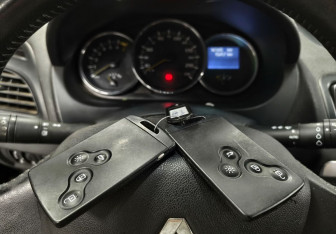 Подержанный автомобиль Renault Megane Hatchback 2012 года (13 фото)