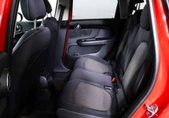 Подержанный автомобиль MINI Countryman 2019 года (11 фото)