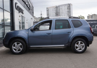 Подержанный автомобиль Renault Duster 2016 года (8 фото)
