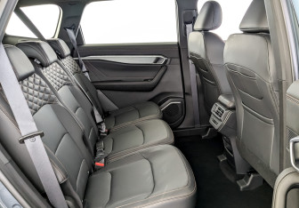 Новый Geely Okavango 2025 (12 фото)