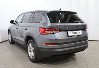 Подержанный автомобиль Skoda Kodiaq 2021 года (6 фото)