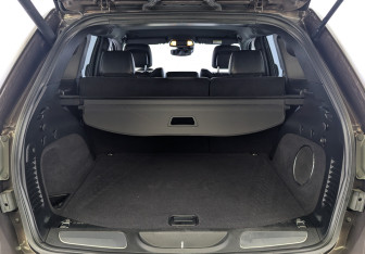 Подержанный автомобиль Jeep Grand Cherokee 2018 года (10 фото)