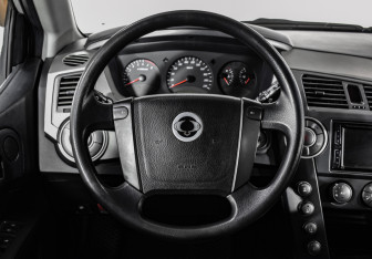 Подержанный автомобиль SsangYong Kyron 2014 года (16 фото)