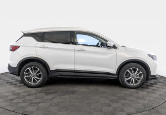 Подержанный автомобиль Geely Coolray 2023 года (4 фото)