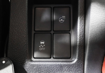 Подержанный автомобиль Toyota Land Cruiser Prado 2014 года (16 фото)