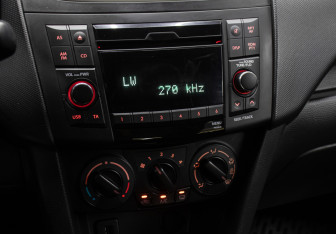 Подержанный автомобиль Suzuki Swift Hatchback 2011 года (18 фото)