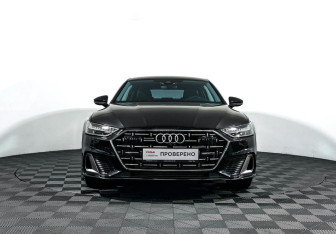 Подержанный автомобиль Audi A7 2023 года (2 фото)