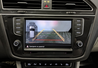 Подержанный автомобиль Volkswagen Tiguan 2017 года (25 фото)