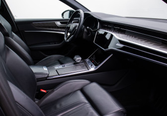 Подержанный автомобиль Audi A6 Sedan 2020 года (9 фото)