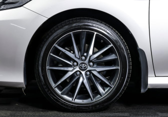 Подержанный автомобиль Toyota Camry Sedan 2022 года (27 фото)