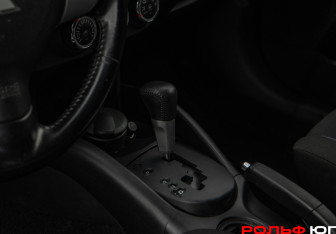 Подержанный автомобиль Mitsubishi Outlander 2009 года (11 фото)