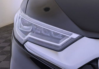 Подержанный автомобиль Hongqi HS5 2023 года (11 фото)