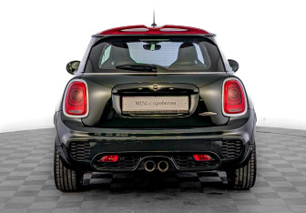 Подержанный автомобиль MINI Hatch 2017 года (6 фото)