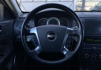 Подержанный автомобиль Chevrolet Epica 2008 года (14 фото)
