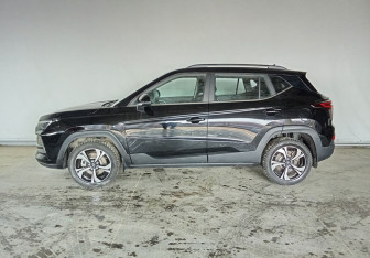 Подержанный автомобиль Москвич 3 2024 года (7 фото)