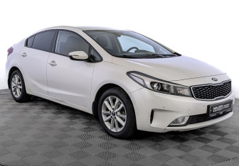 Подержанный автомобиль Kia Cerato Sedan 2018 года (3 фото)