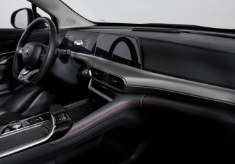 Подержанный автомобиль Changan UNI-T 2024 года (9 фото)