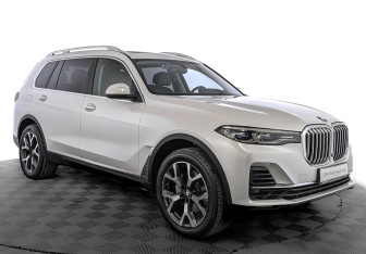 Подержанный автомобиль BMW X7 2020 года (3 фото)