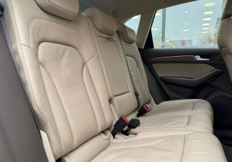 Подержанный автомобиль Audi Q5 2013 года (11 фото)