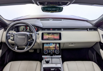 Подержанный автомобиль Land Rover Range Rover Velar 2018 года (14 фото)