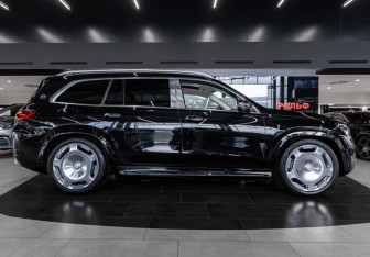 Новый Mercedes-Benz Maybach GLS 2025 (4 фото)