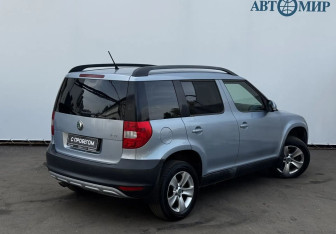 Подержанный автомобиль Skoda Yeti 2011 года (8 фото)
