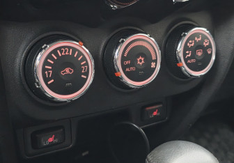 Подержанный автомобиль Mitsubishi ASX 2014 года (14 фото)