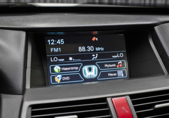 Подержанный автомобиль Honda Crosstour 2011 года (19 фото)