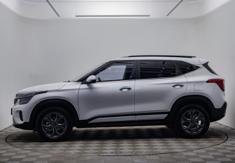 Подержанный автомобиль Kia Seltos 2024 года (8 фото)