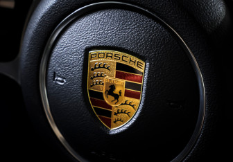 Подержанный автомобиль Porsche 911 Coupe 2016 года (18 фото)